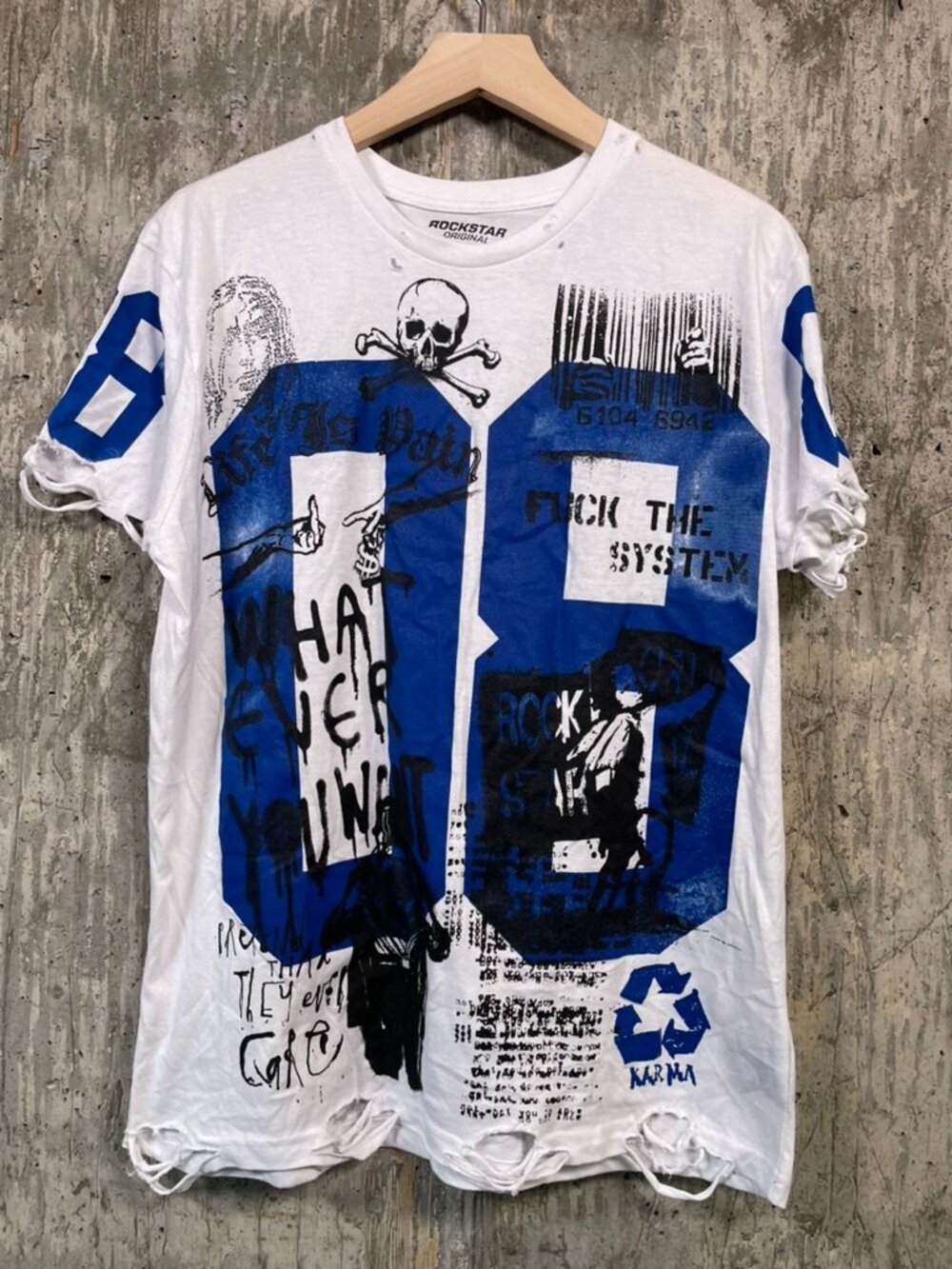 ROCKSTAR ORIGINAL Men's Grill 3.0 White/Blue Oversized Graphic T-Shirt Size M